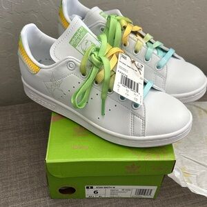 Adidas Stan Smith Sneakers - White with Yellow and Green Laces